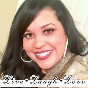 Meet your Posher, Gloria